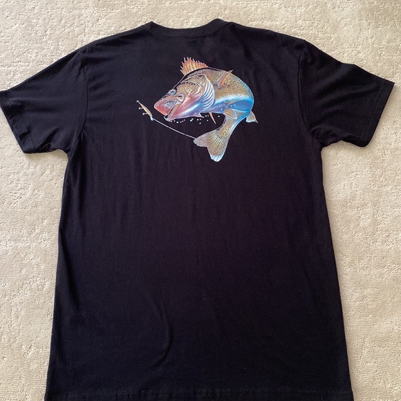 Bass fishing soft t-shirt NEW!!! Mens medium - Picture 2 of 5